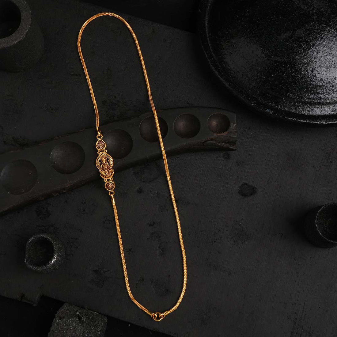 Shinning Charm Mugappu Chain