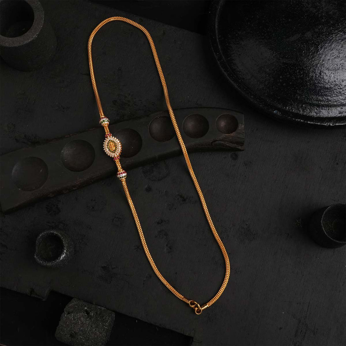 Sparkling Mugappu Chain