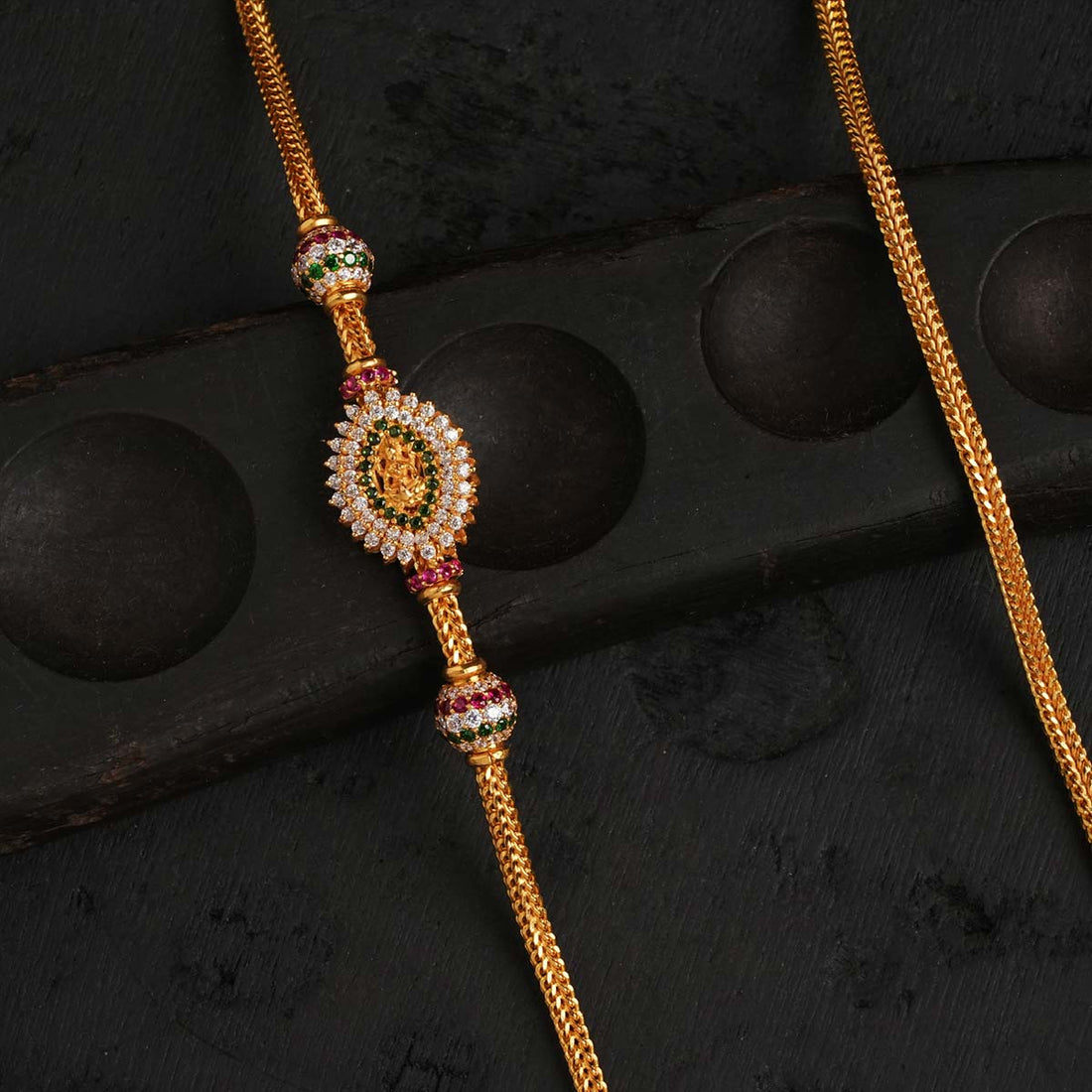 Sparkling Mugappu Chain