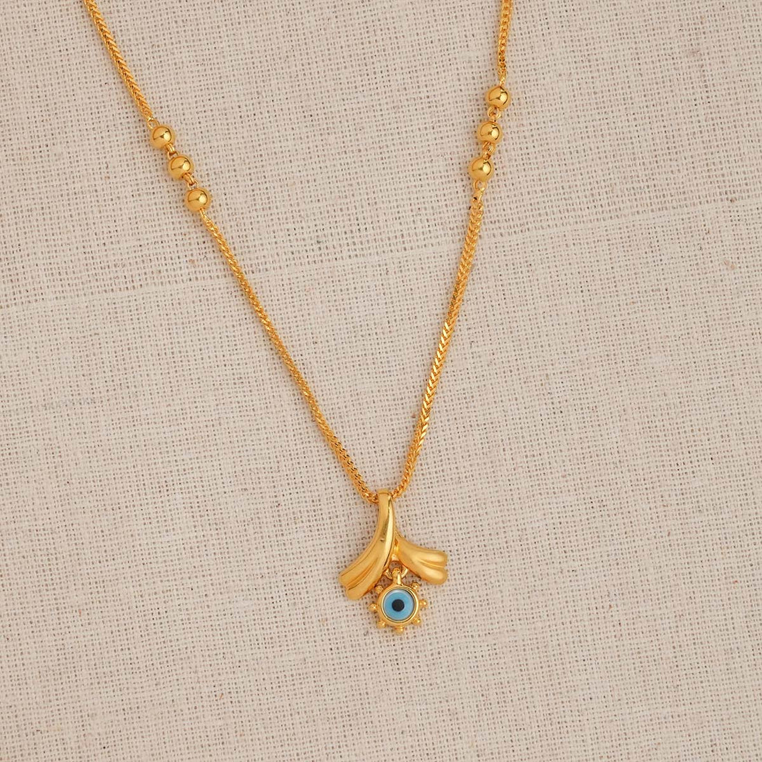 Nidhika Chain