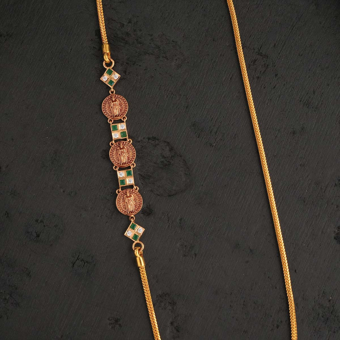 Gleaming Mugappu Chain