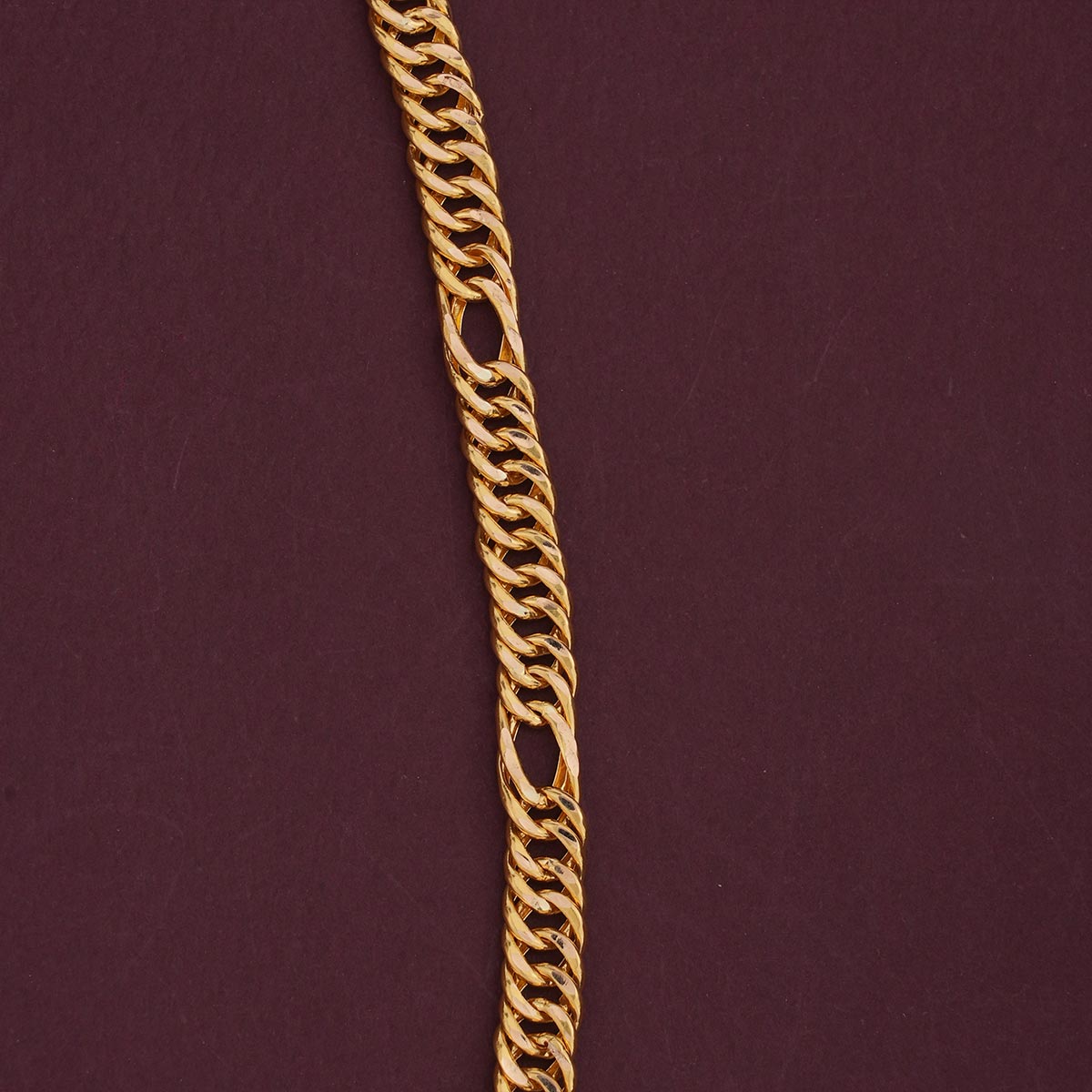 Siyanika Gold Chain