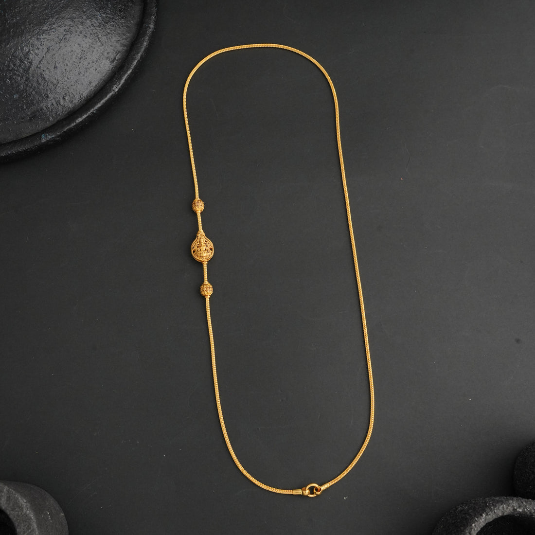 Devi Lakshmi Mugappu Chain