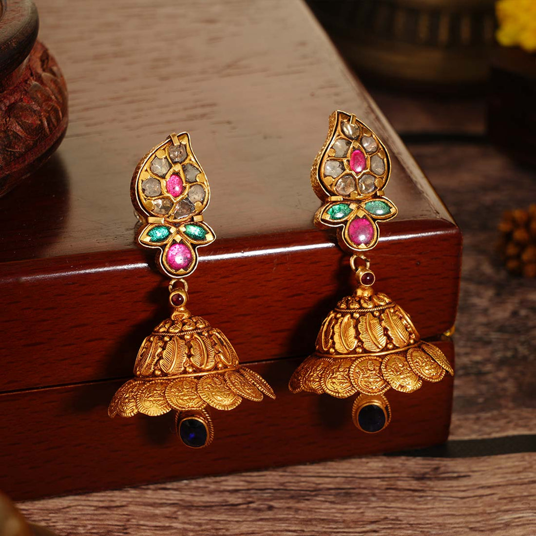 Nayanika Jhumkas