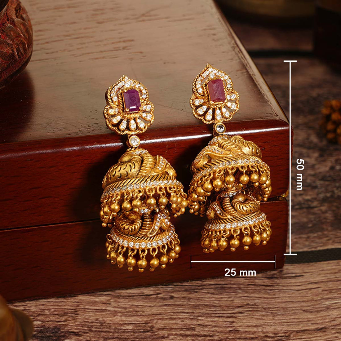Lara Jhumkas