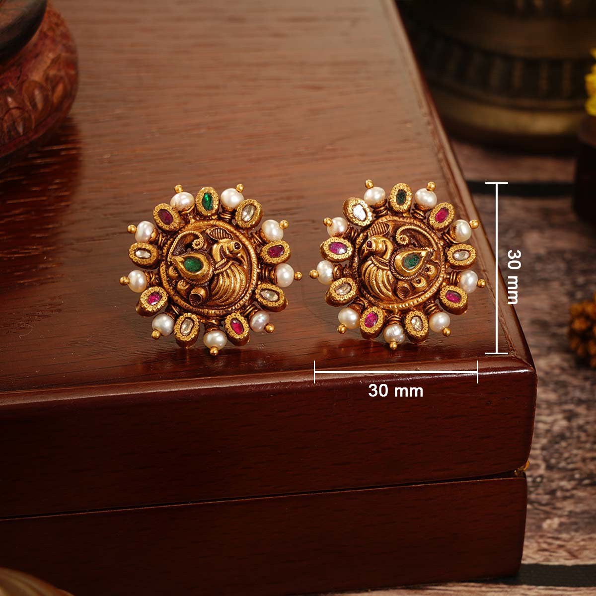 Poojasri Studs
