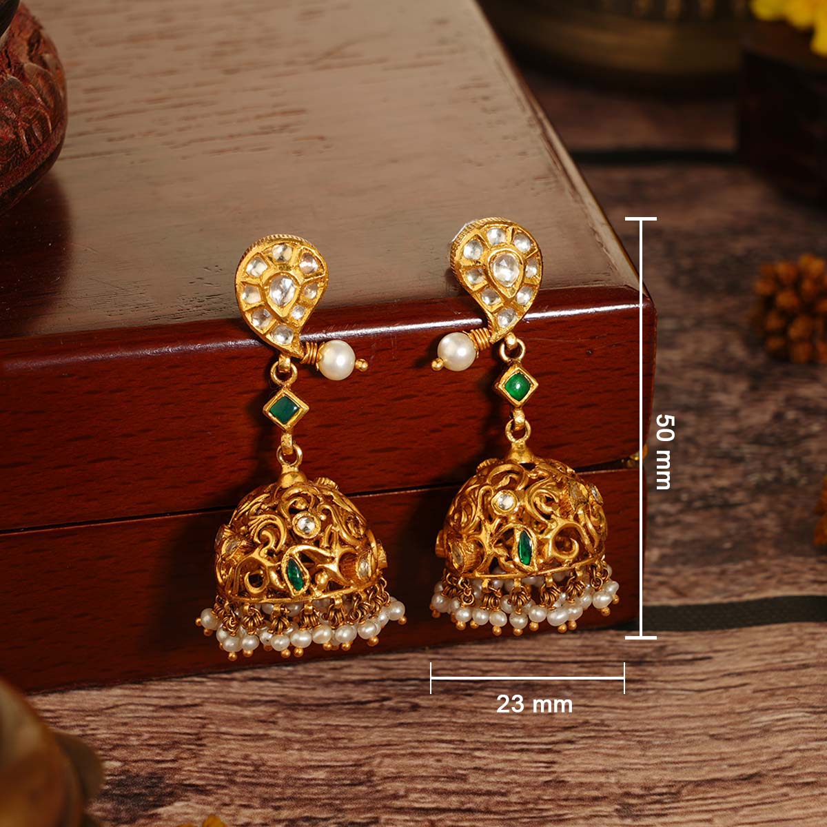 Rekhasri Jhumkas