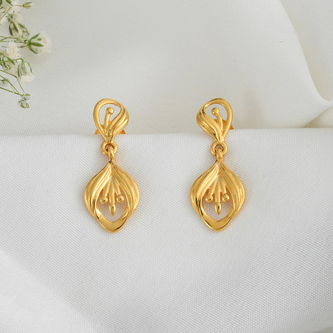 Glittering Glow Drops Earrings