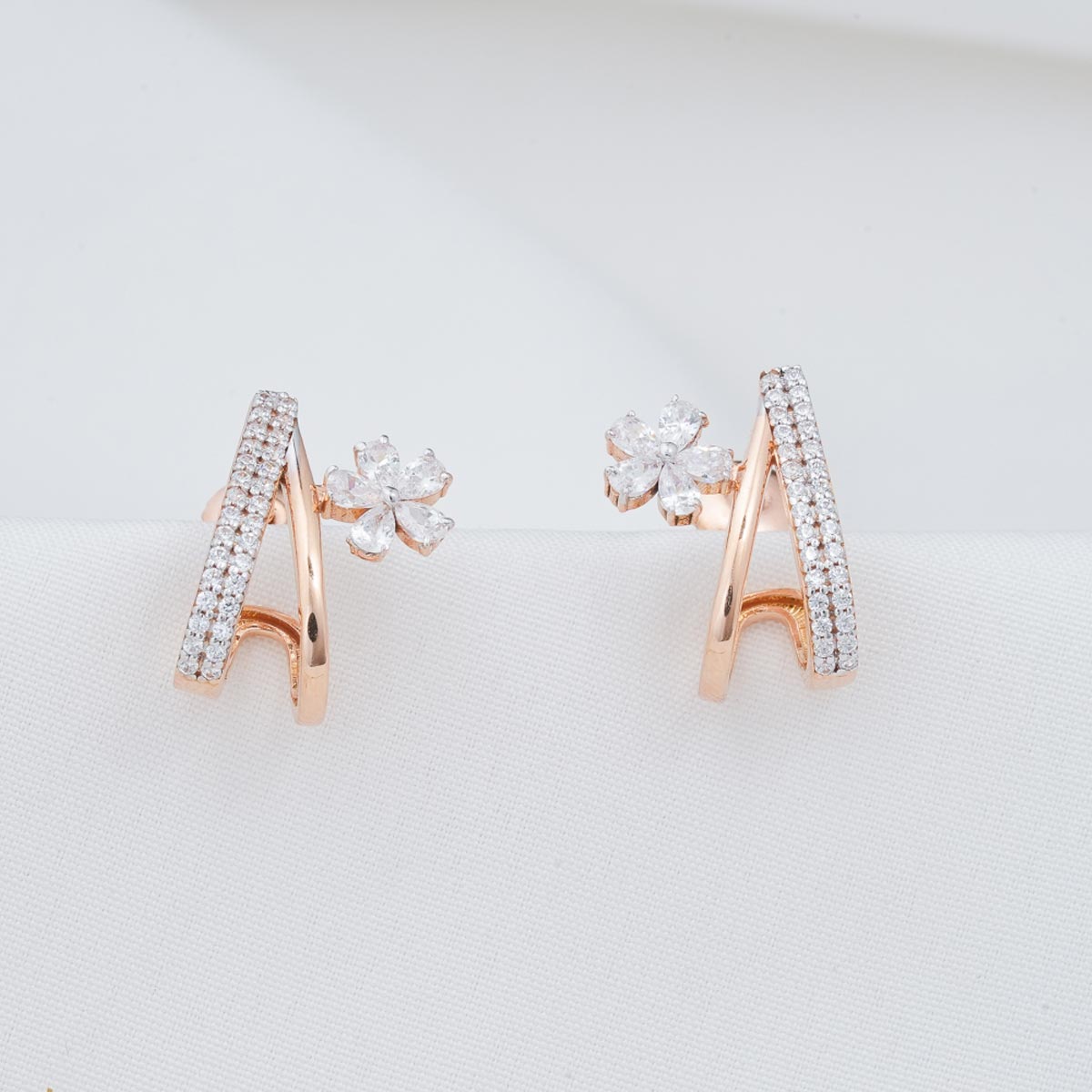 Sparkling Charm Stud