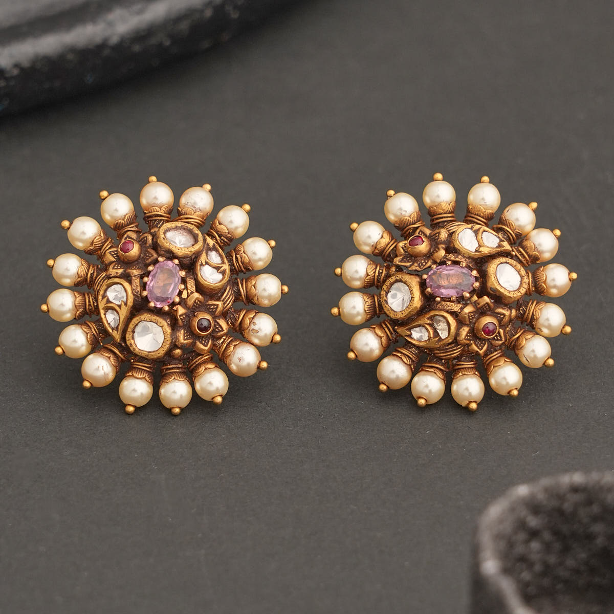 Royal Look Antique Studs