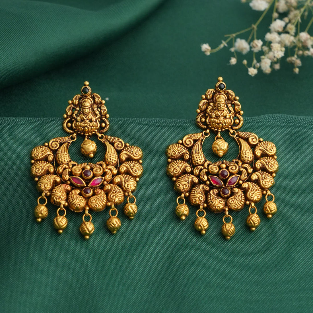 Charm Antique Chandhubaali Earrings