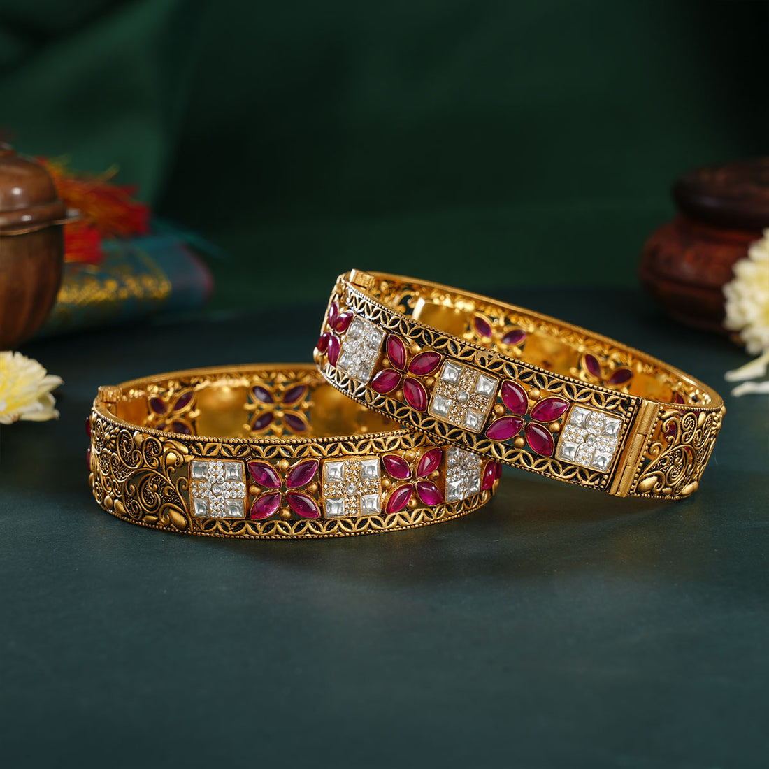 Lathisri Antique Bangles