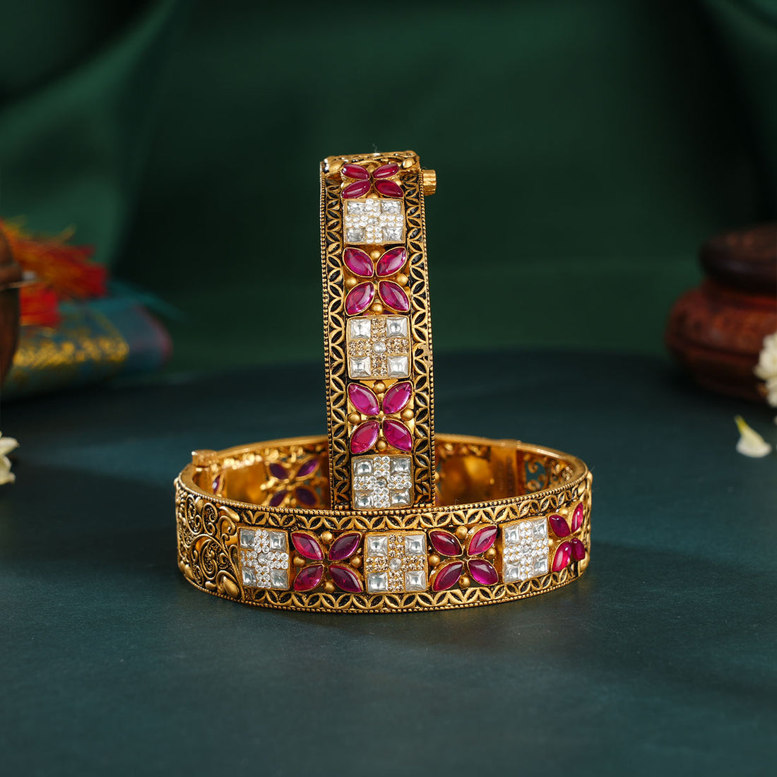 Lathisri Antique Bangles