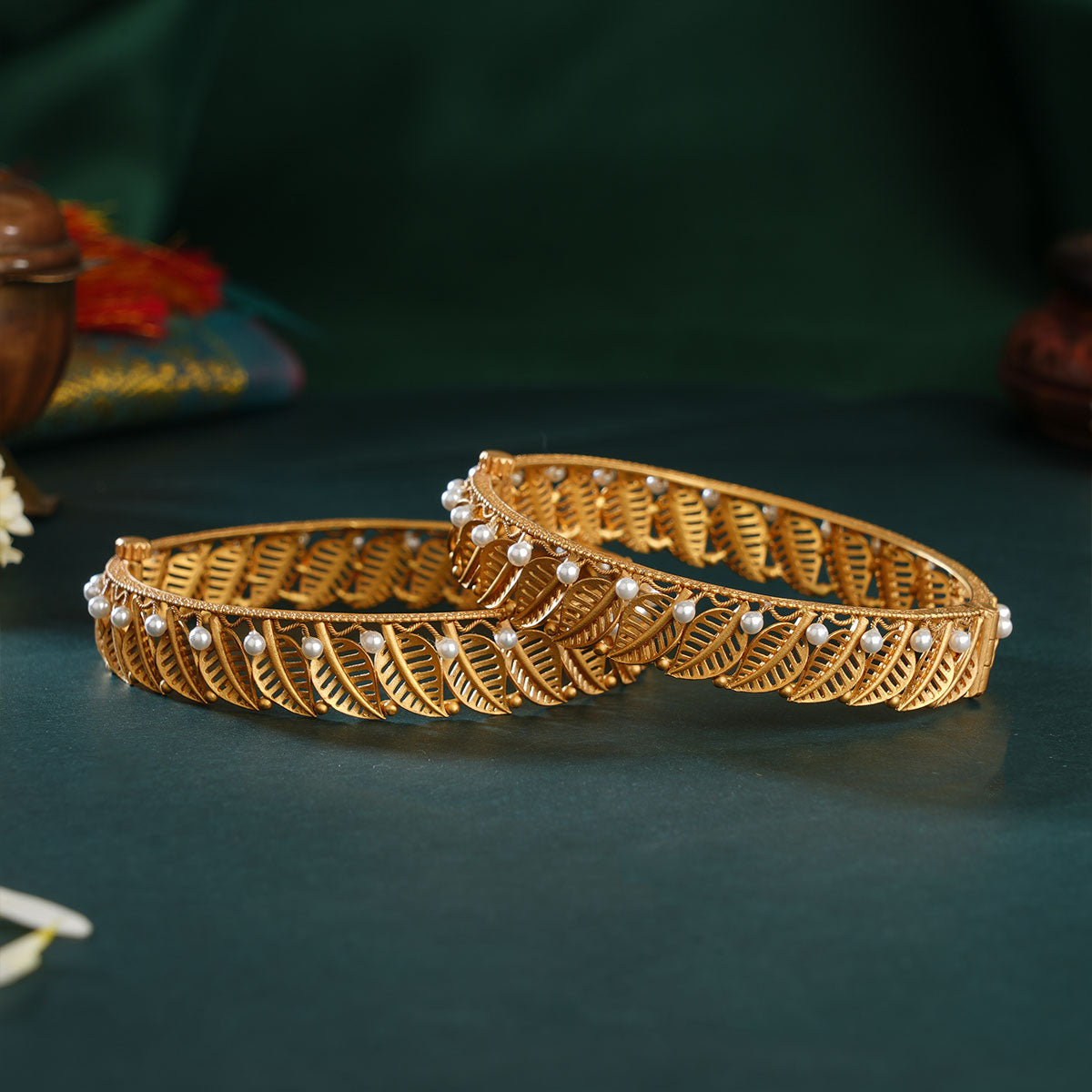Nikhashika Antique Bangles