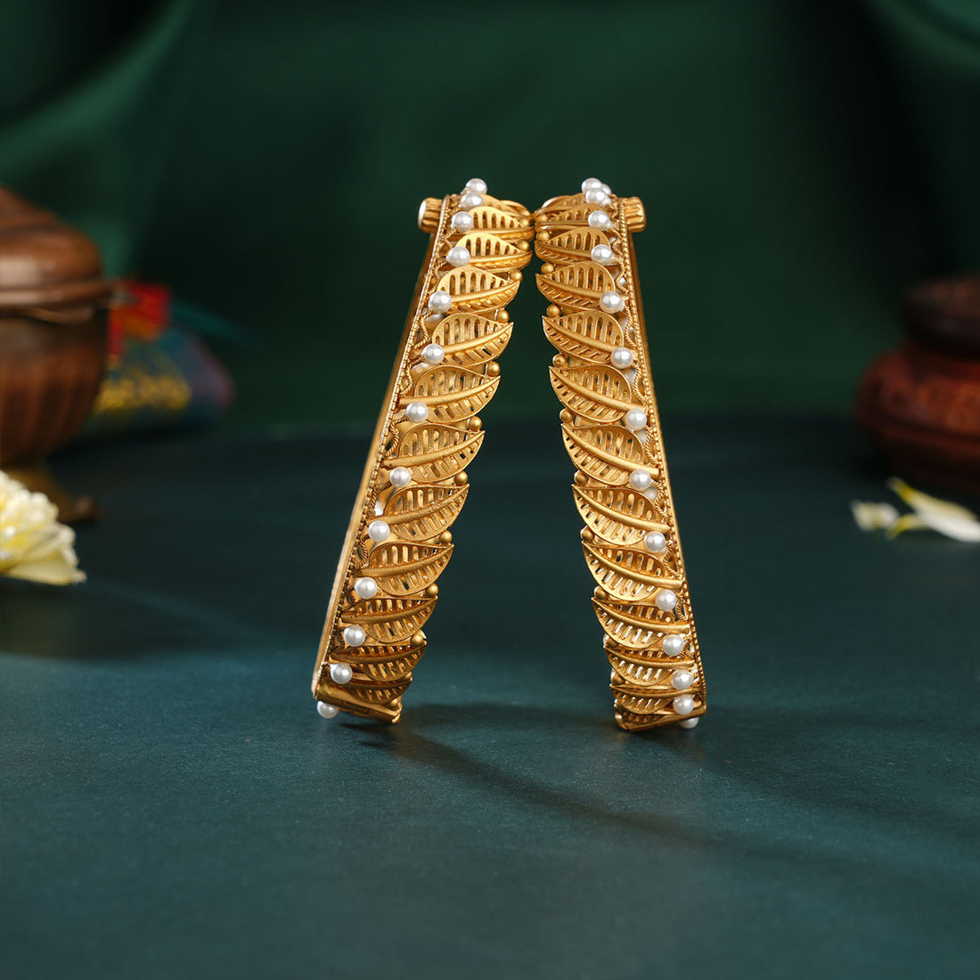 Nikhashika Antique Bangles