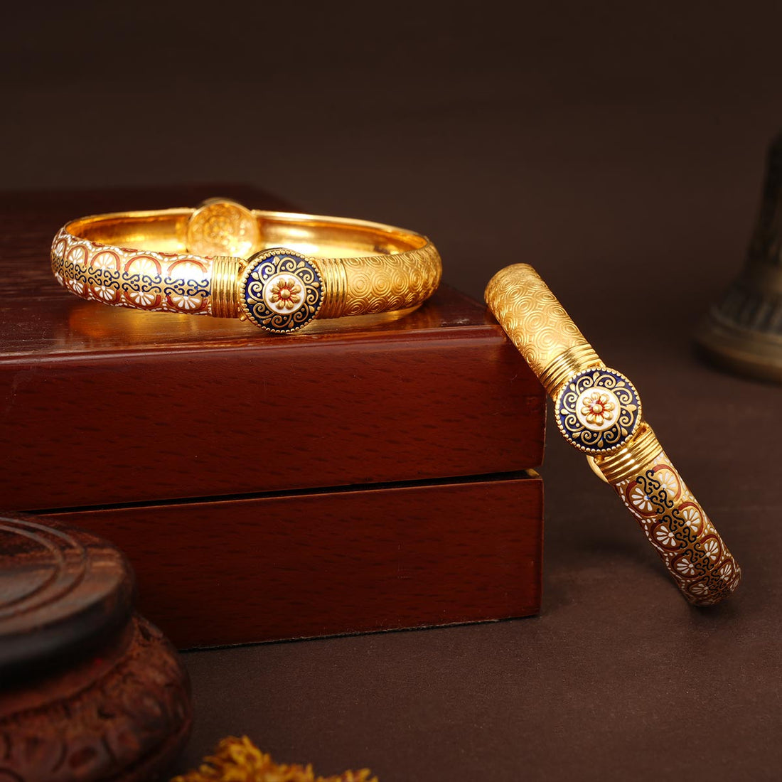 Parthivi Gold Bangles