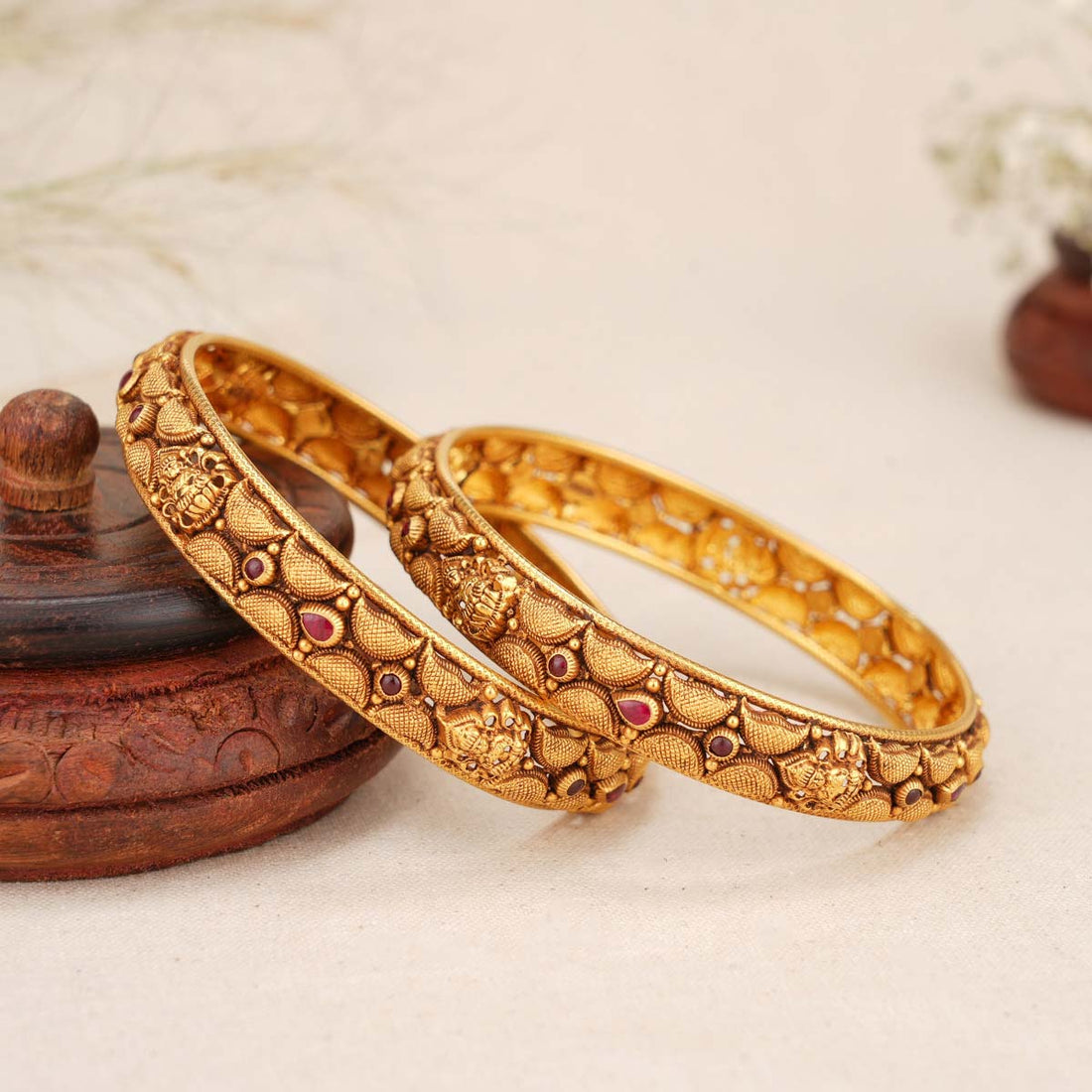 Elegance Antique Bangles