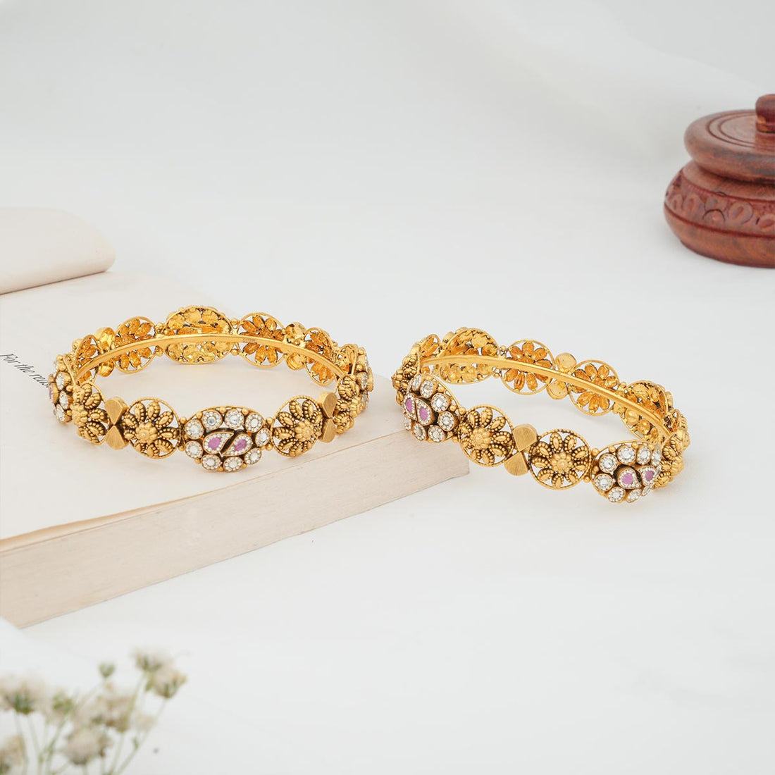 Shairka Kundan Bangles