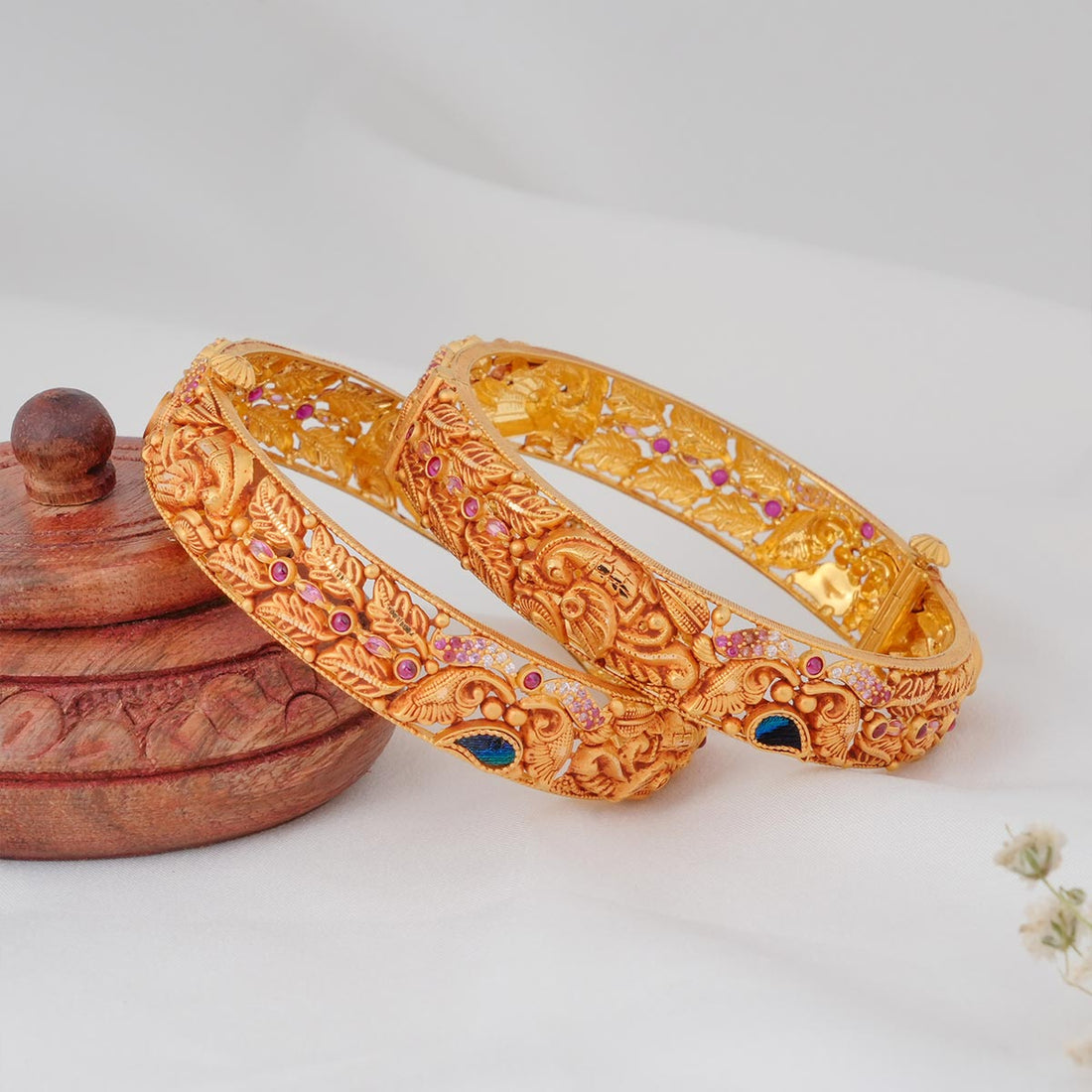 Vikitha Bangles