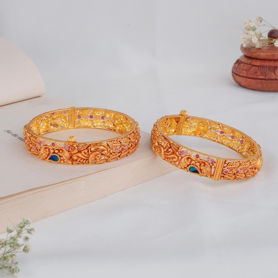 Vikitha Bangles
