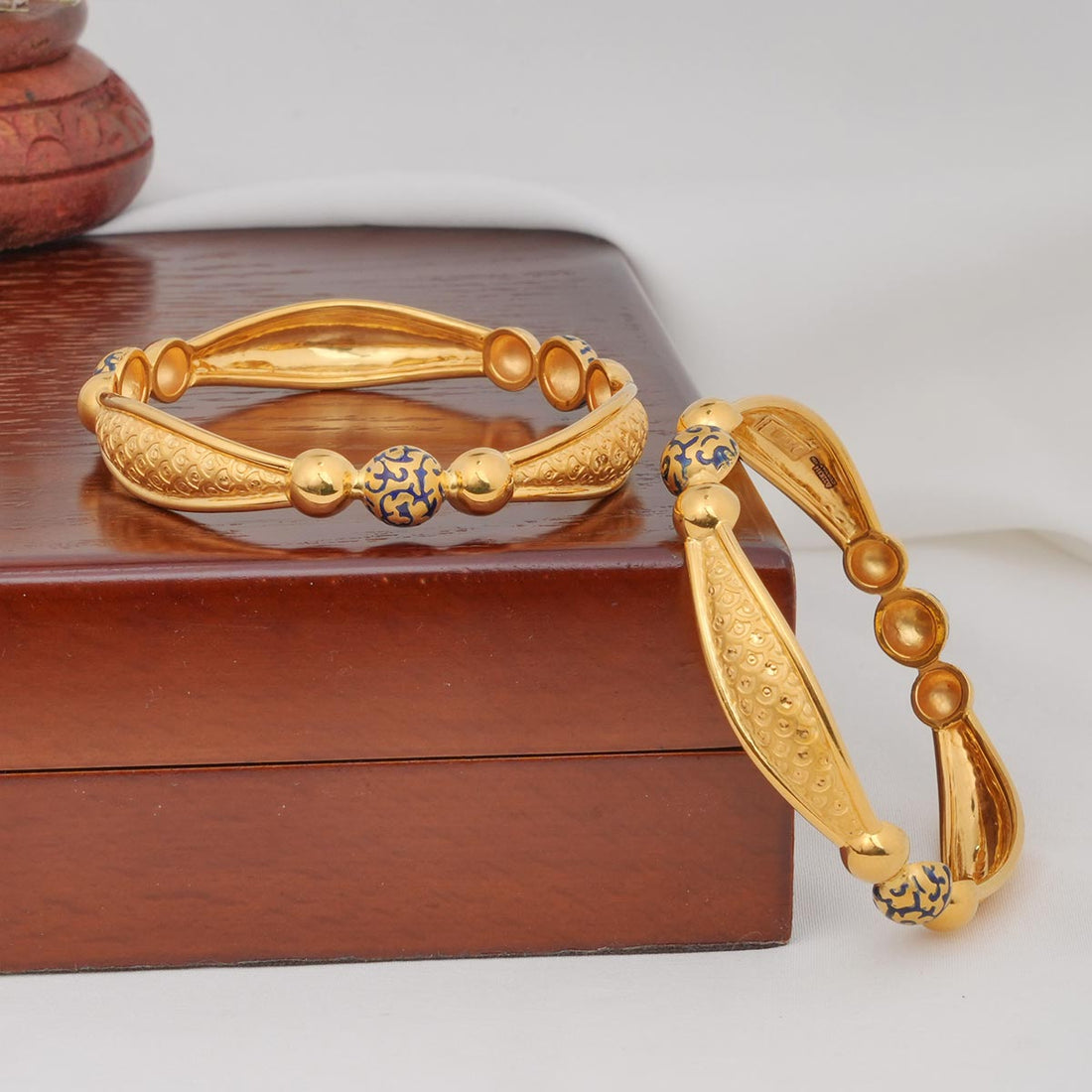 Aadhira Gold Bangles