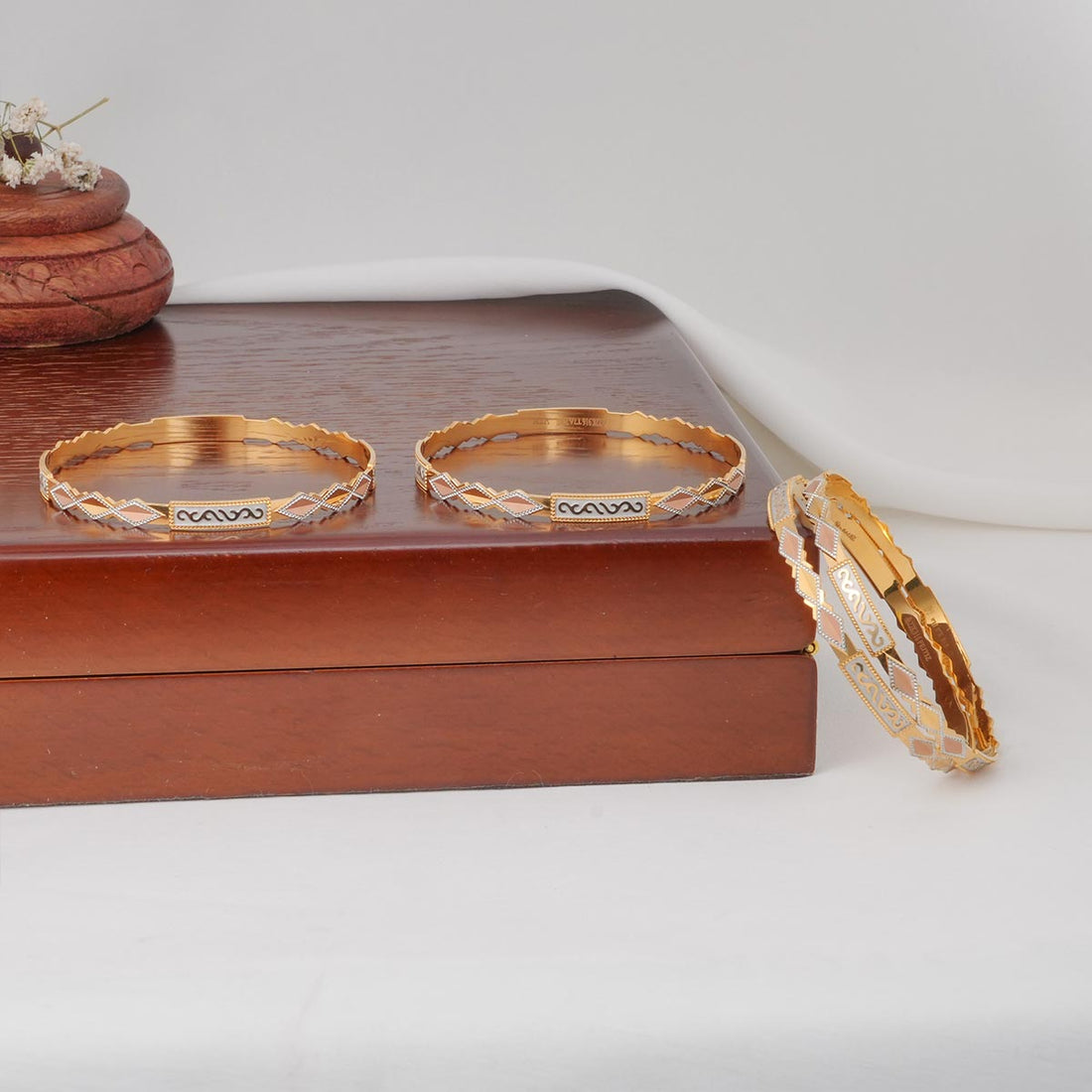 Yalini Gold Bangles
