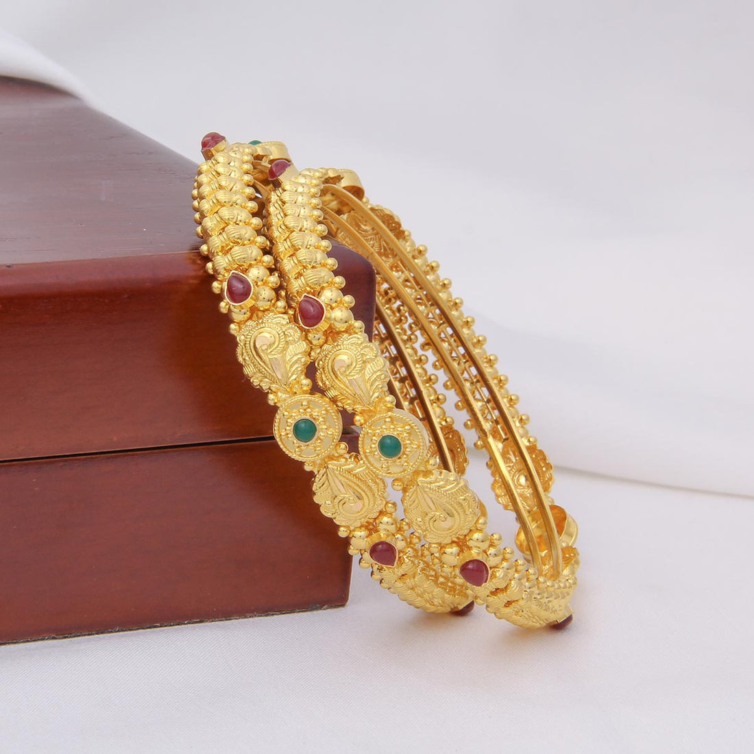 Shreyasri Golden Pair Bangles