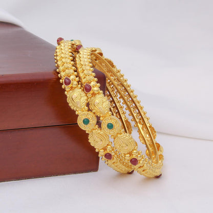 Shreyasri Golden Pair Bangles