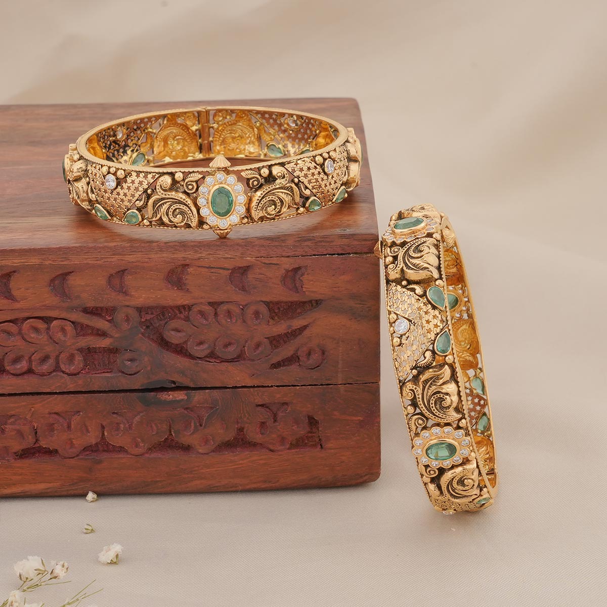 Ravisha Antique Bangles