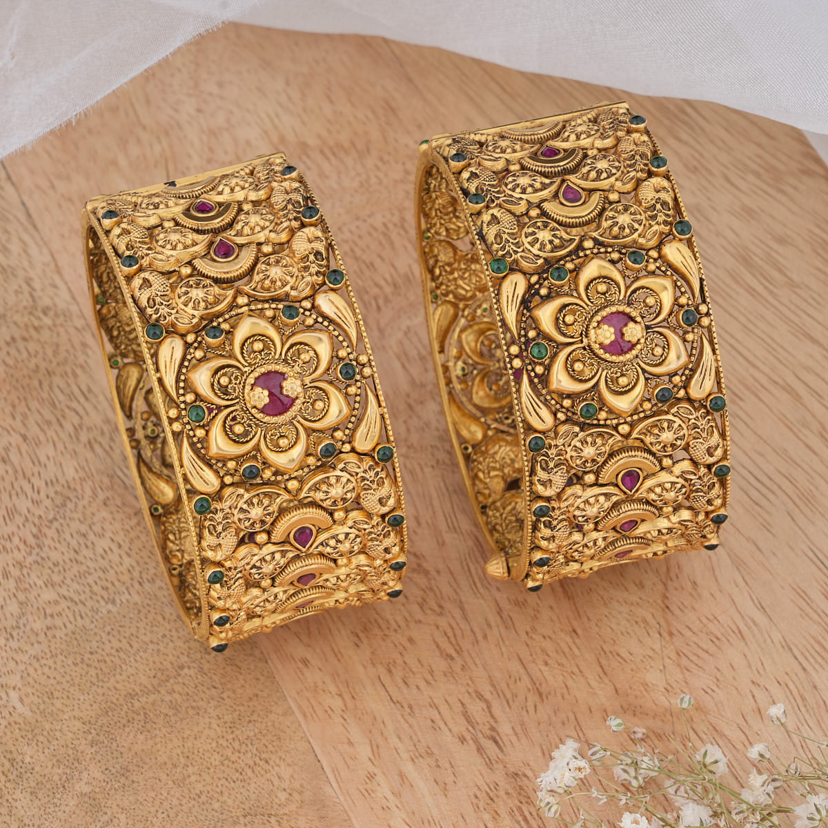 Grand Nagas Pair Bangles