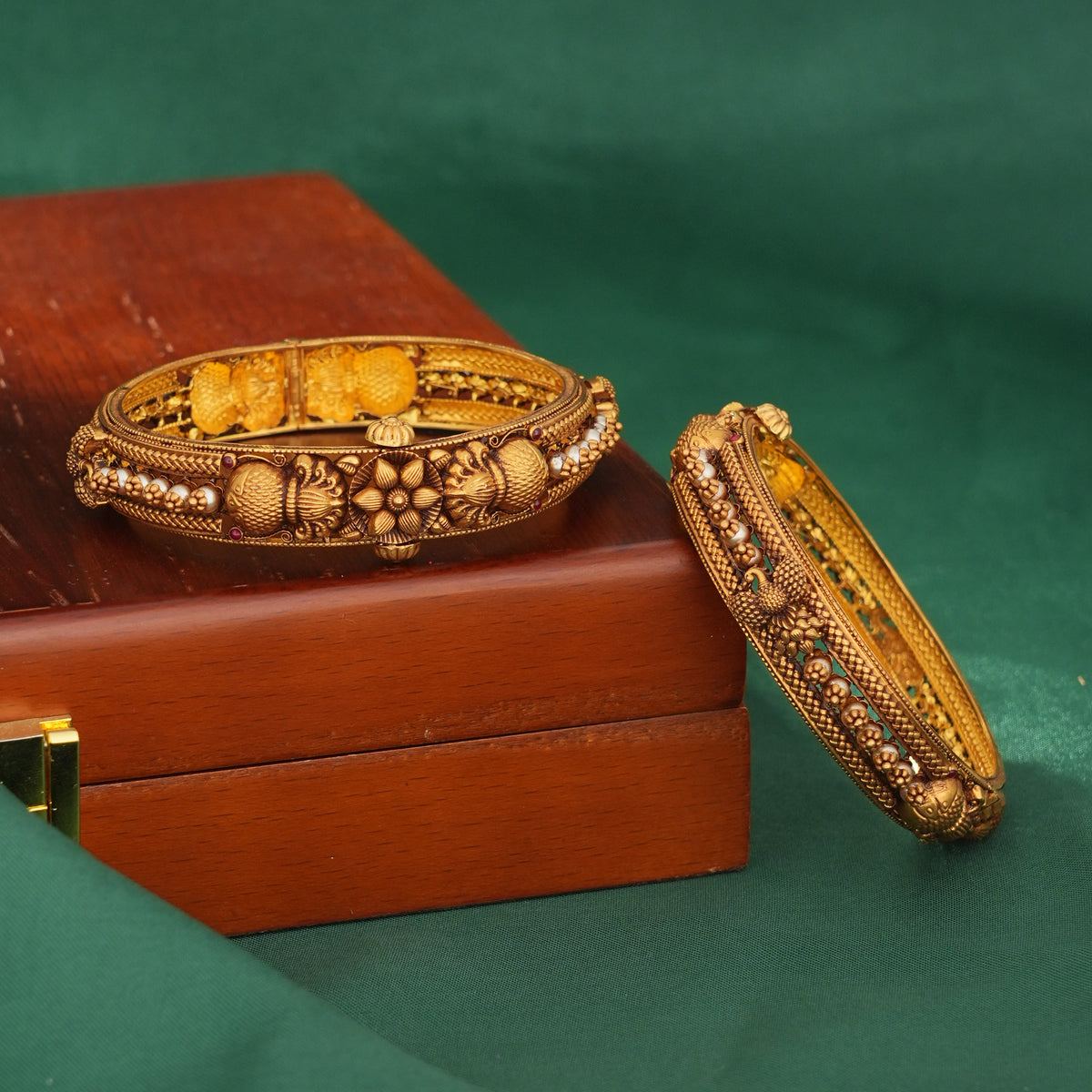 Radiant Nagas Pair Bangles