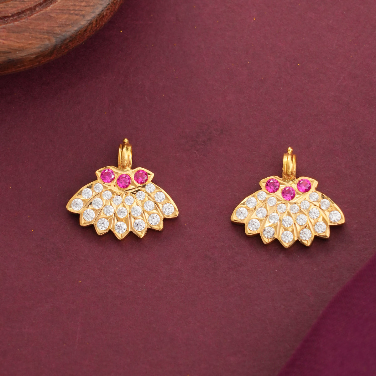 Stone Vaalai Poo Thali Accessories
