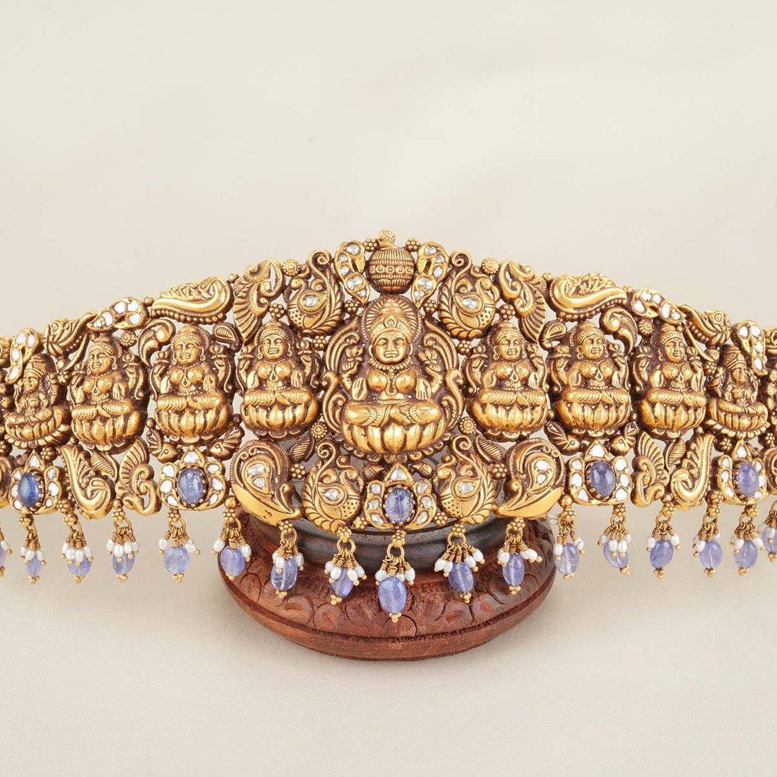 Antique Tanzanite Oddiyanam