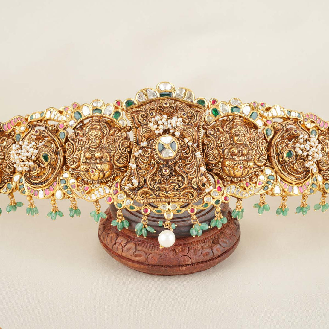 Traditionally Ornated Oddiyanam