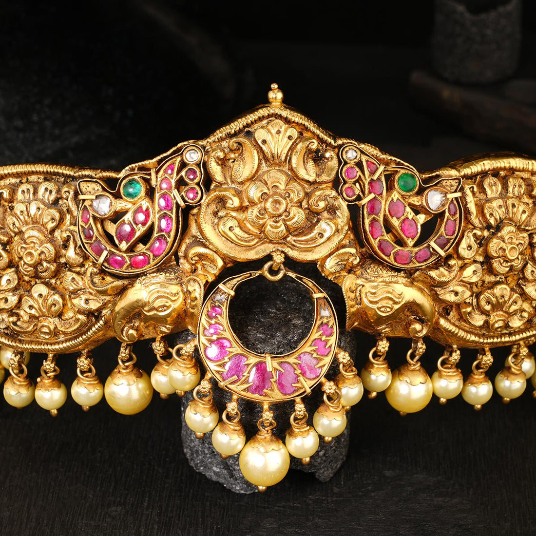 Mesmerizing Bridal Oddiyanam