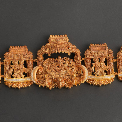 Attractive Antique Oddiyanam
