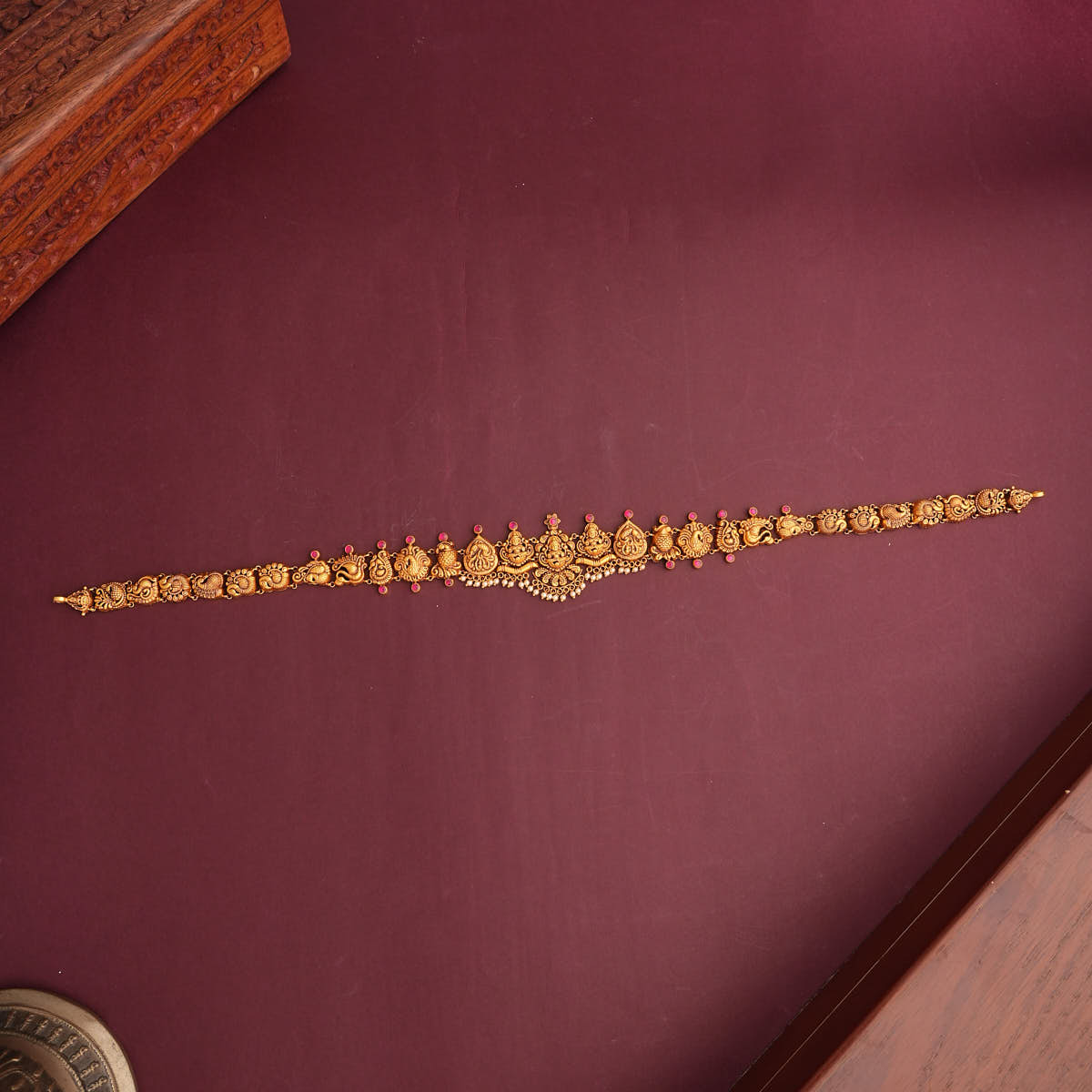 Exquisite Antique Oddiyanam