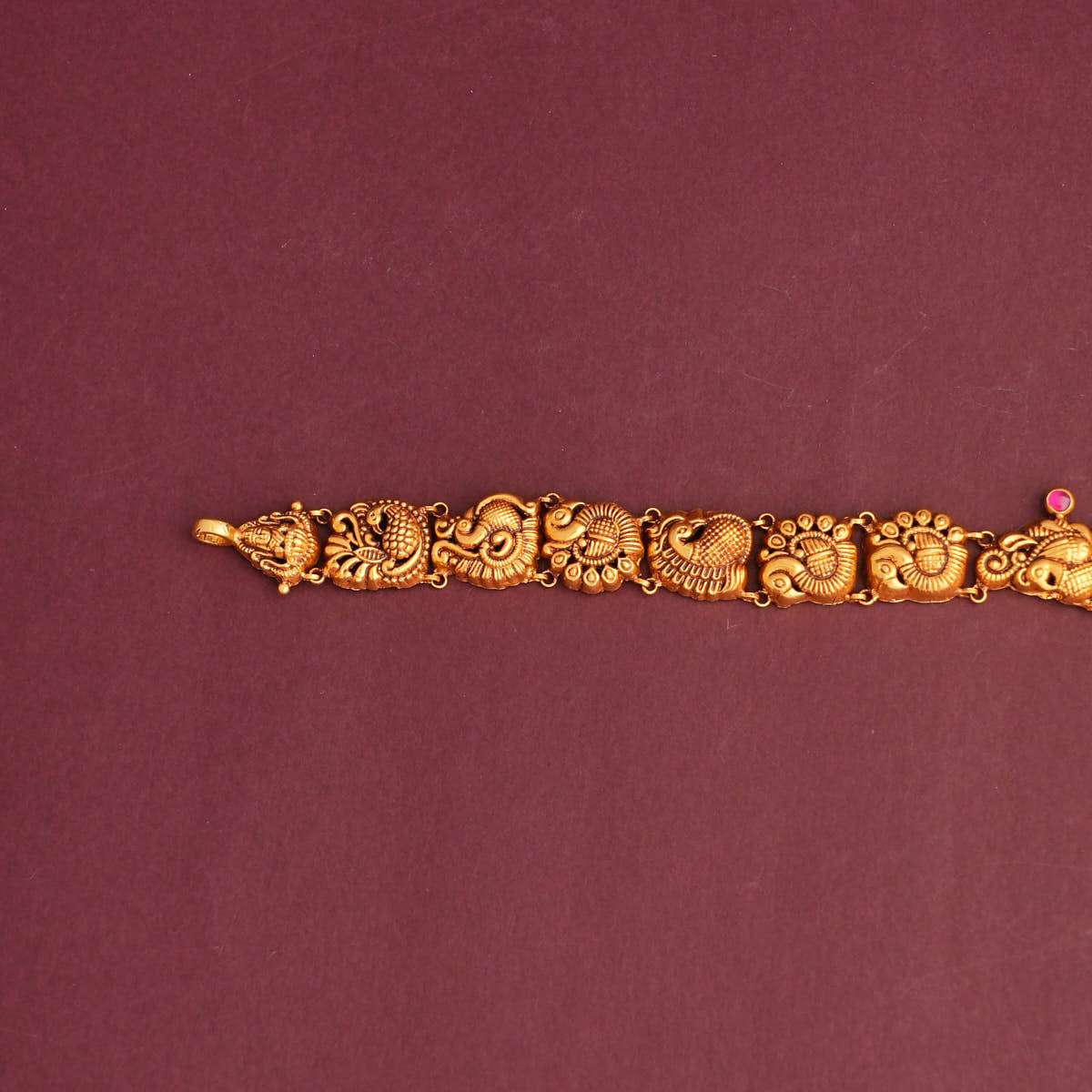 Exquisite Antique Oddiyanam
