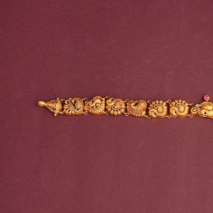 Exquisite Antique Oddiyanam