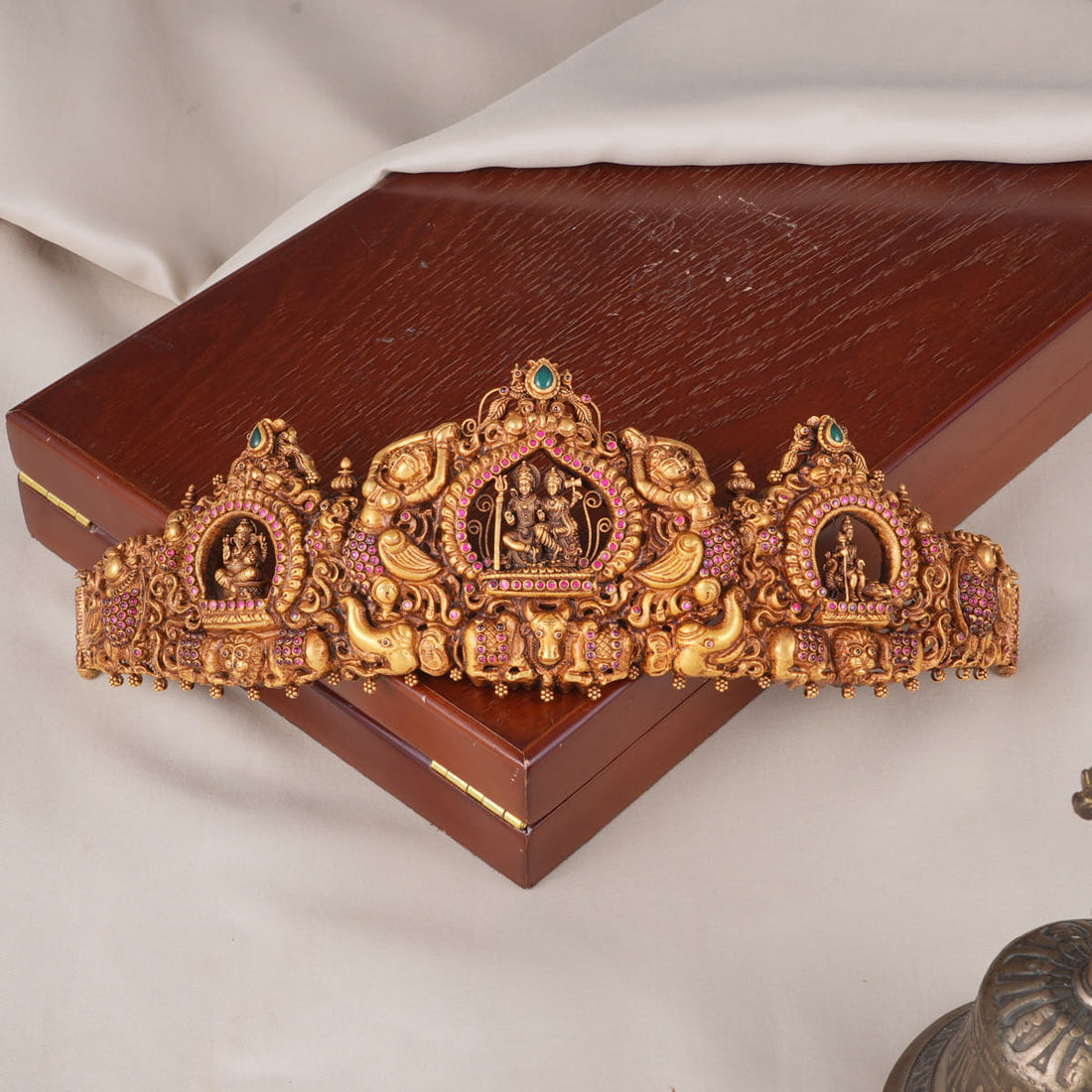 Traditional Siva Parthi Antique Oddiyanam