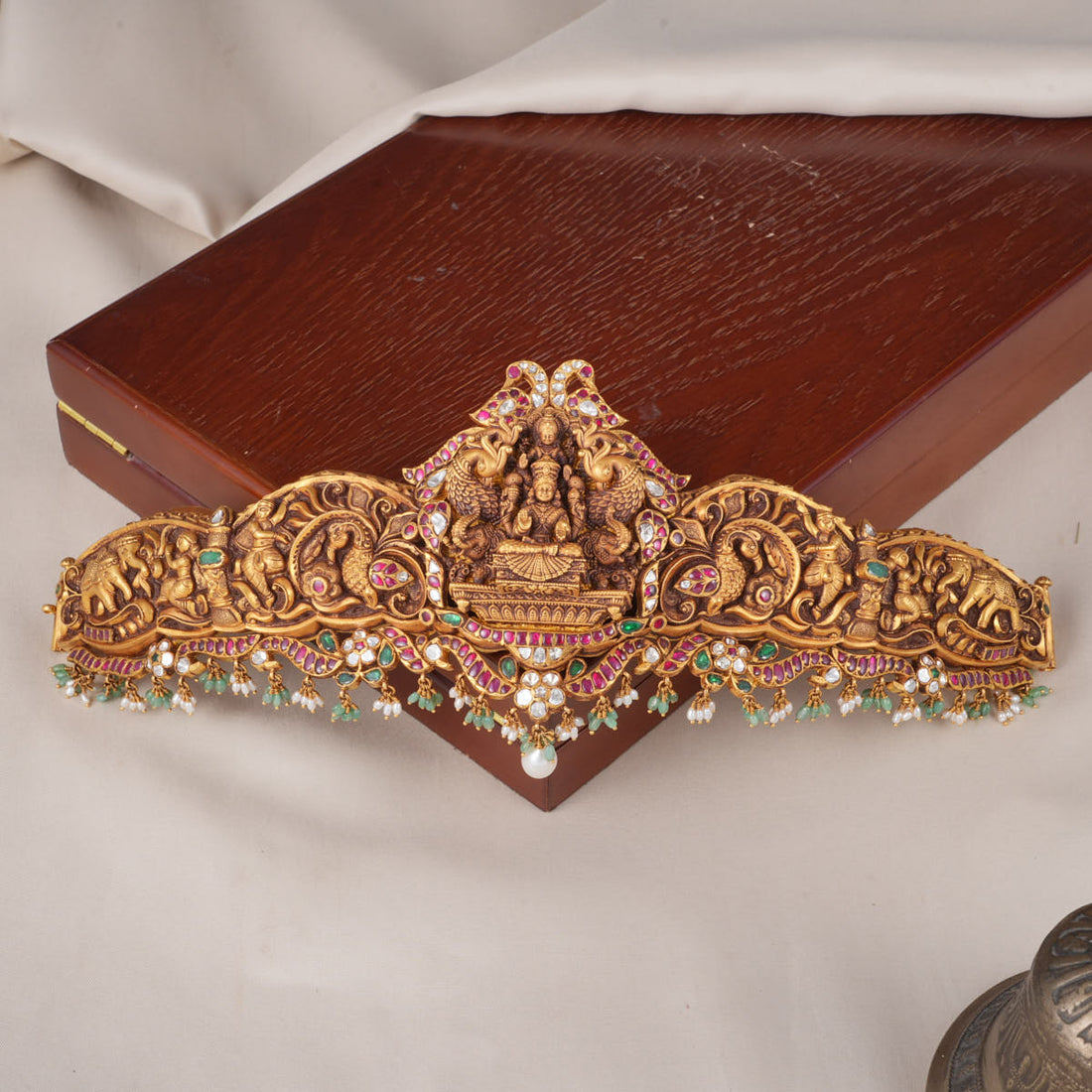 Divine Lakshmi Antique Oddiyanam