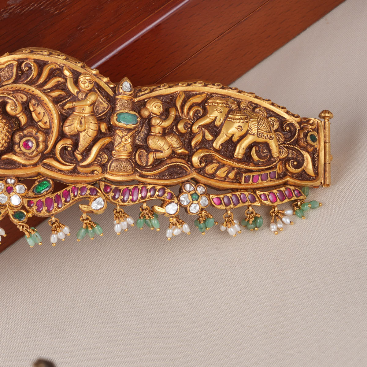 Divine Lakshmi Antique Oddiyanam