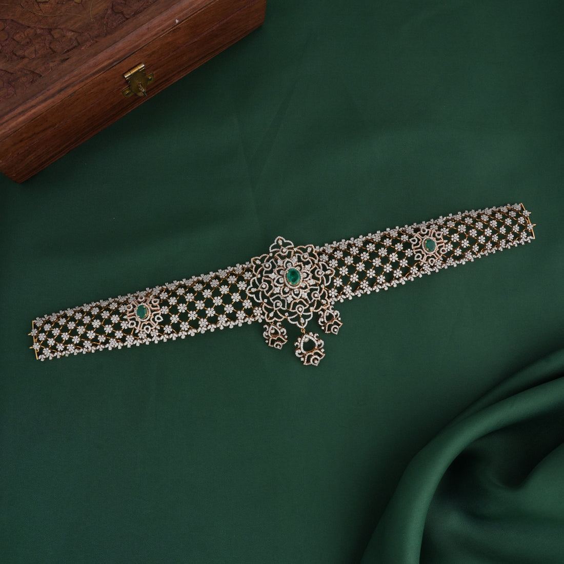 Modishing Bridal Oddiyanam