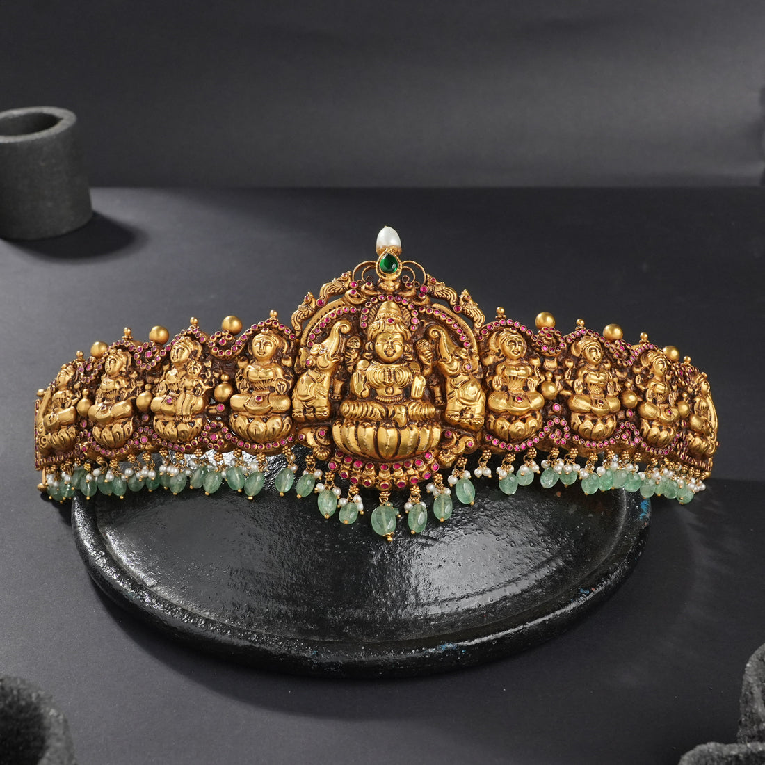 Divine Lakshmi Antique Oddiyanam