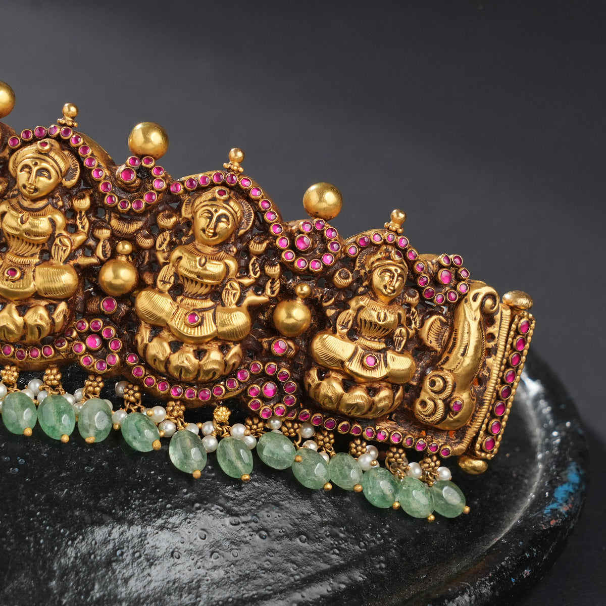 Divine Lakshmi Antique Oddiyanam