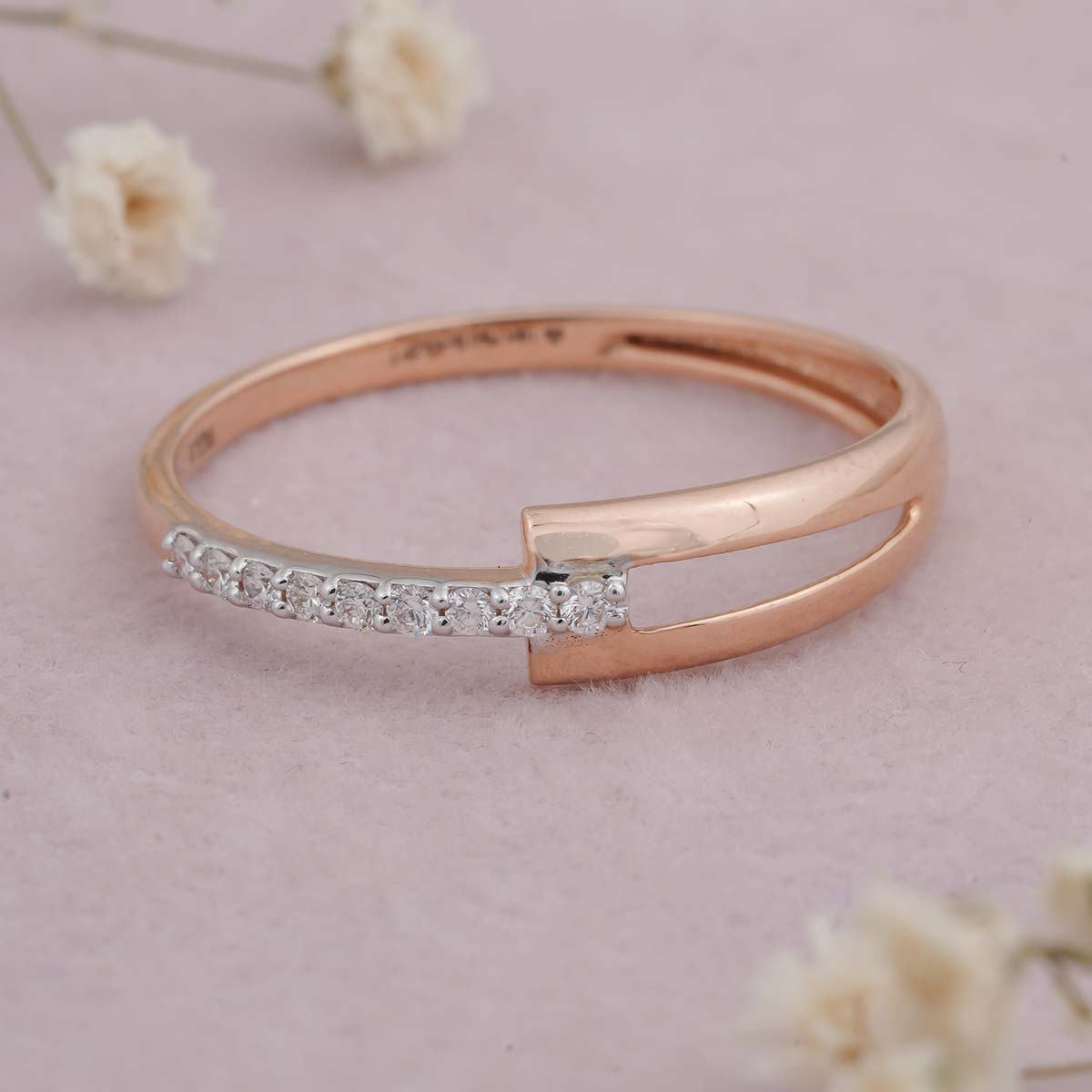 Facinate Diamond Ring