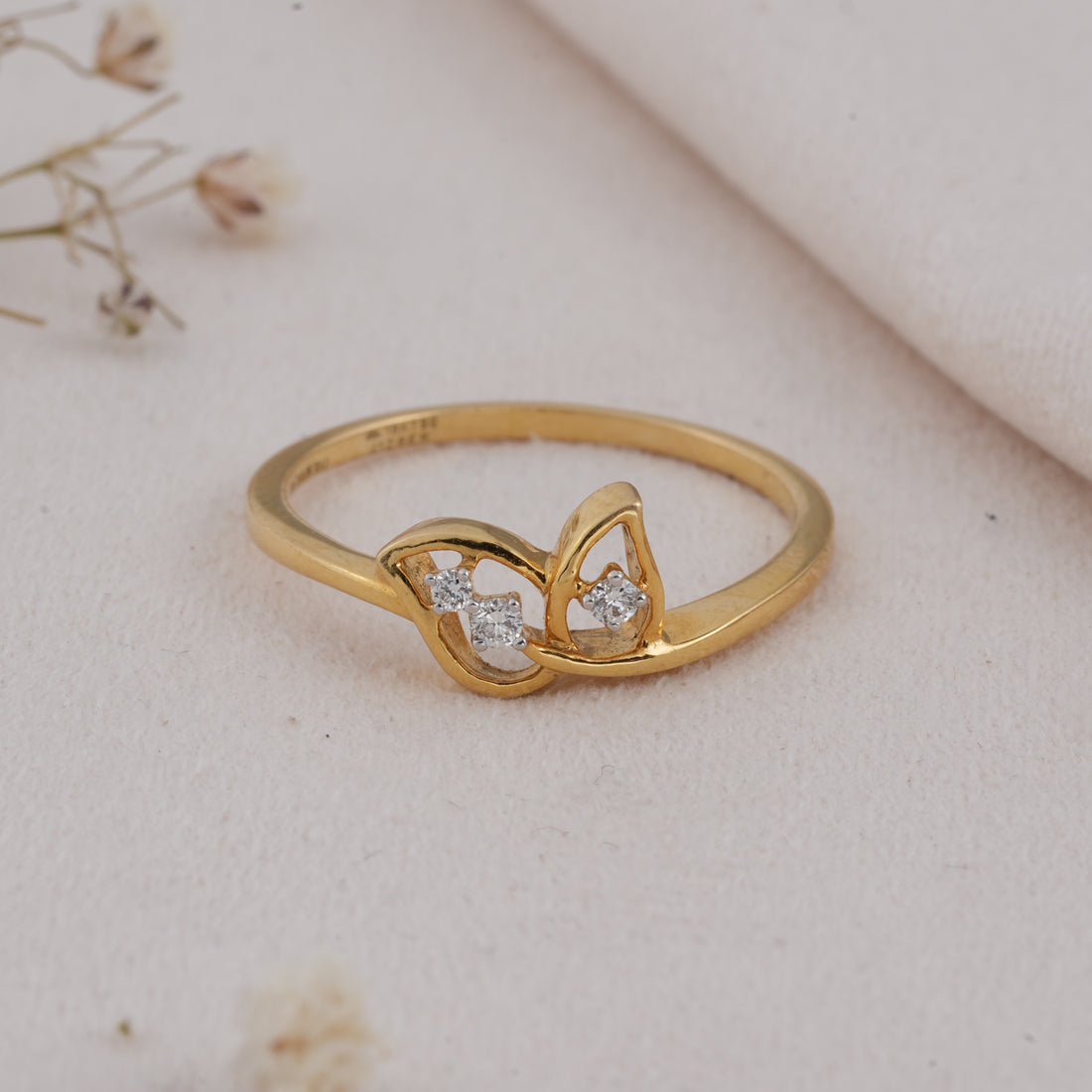Charming Diamond Ring
