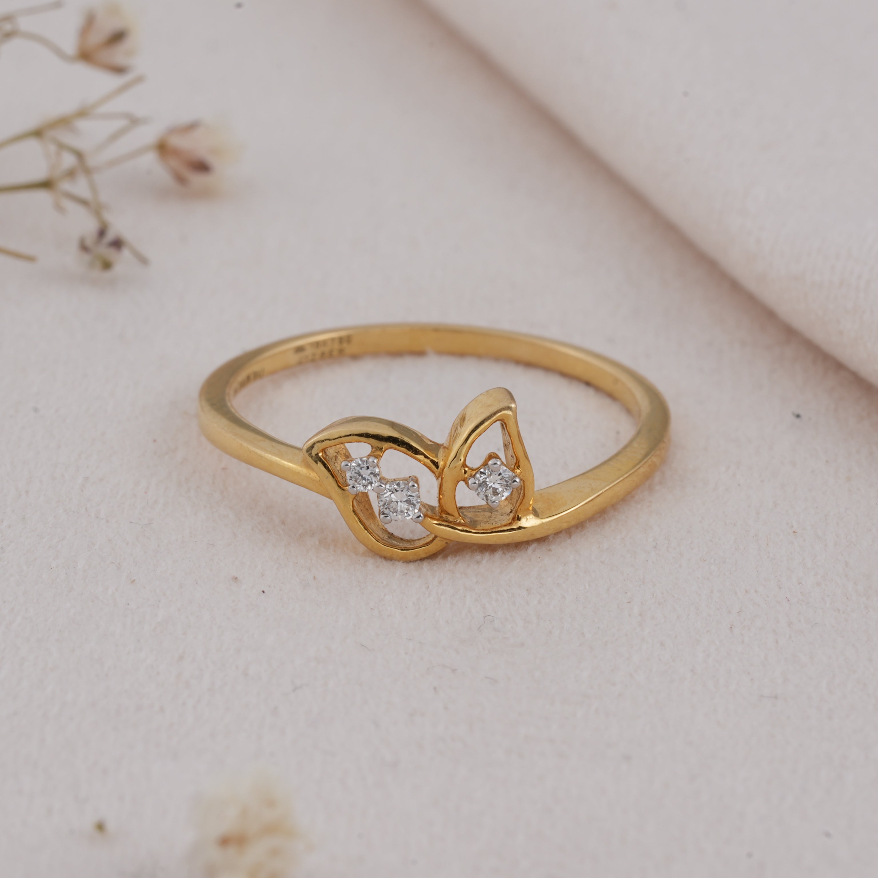 Charming Diamond Ring