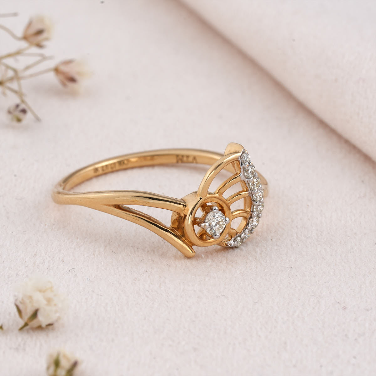 Chic &amp; Glow Diamond Ring