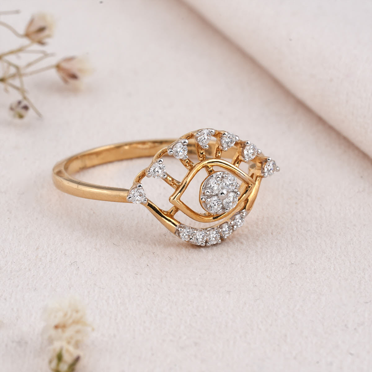 Sparkling Diamond Ring